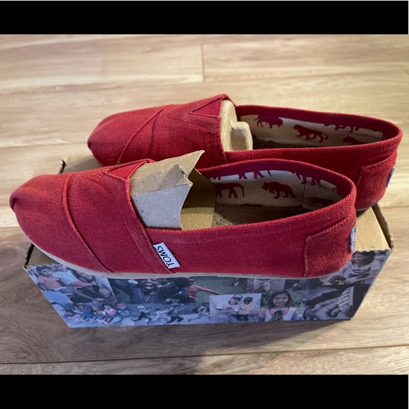Red TOMS Classic Alpargata 1.0 Solid Canvas Flat - Picture 6 of 7